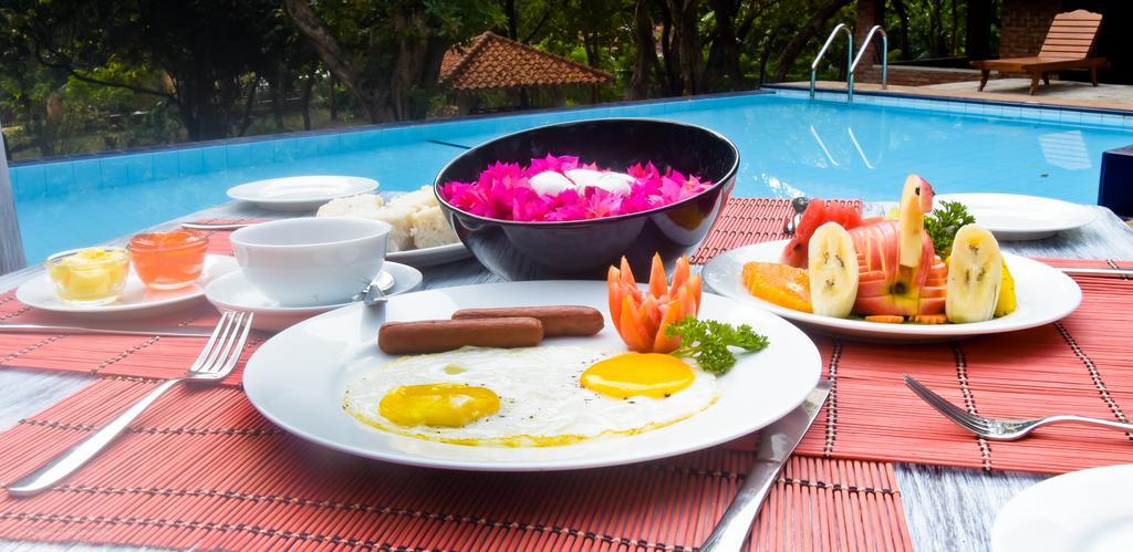 Amaranta Classic Retreat Bambaragaleyaya 外观 照片